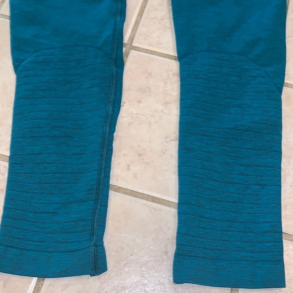 ALPHALETE Leggings - Picture 3 of 5